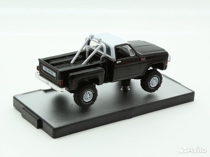 Шикарный GMC High Sierra 4x4 1976 M2 1/64