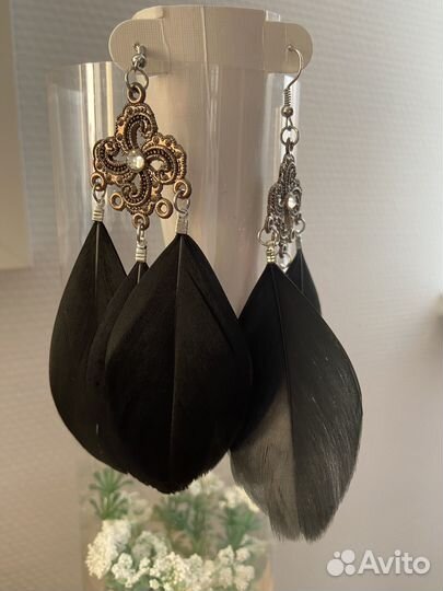 Серьги с перьями