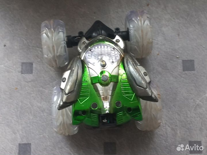 Детская машина на пульте