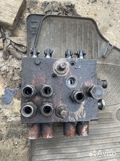 Гидрораспределители для юмз мтз р100 и р200