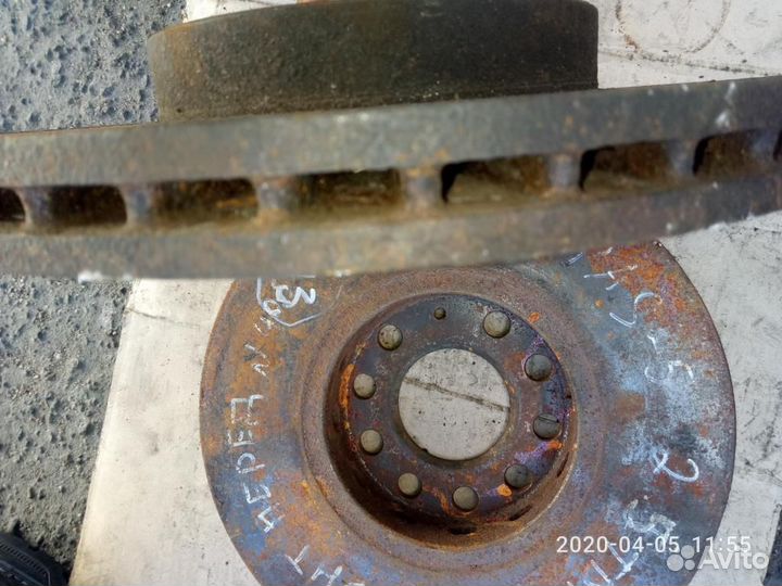 Диск тормозной передний Volkswagen Passat