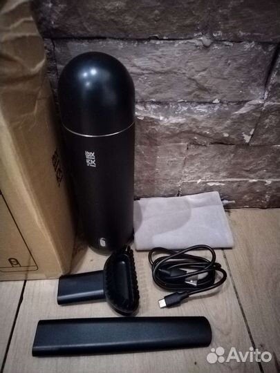 Автомобильный пылесос