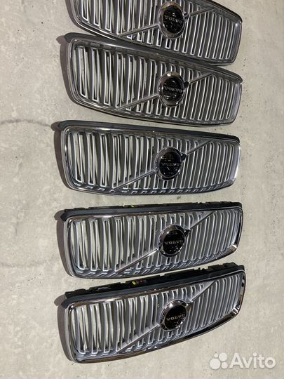 Решетка радиатора volvo xc90 II 31425934