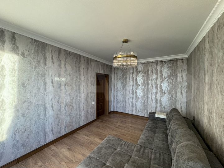 2-к. квартира, 65 м², 8/9 эт.