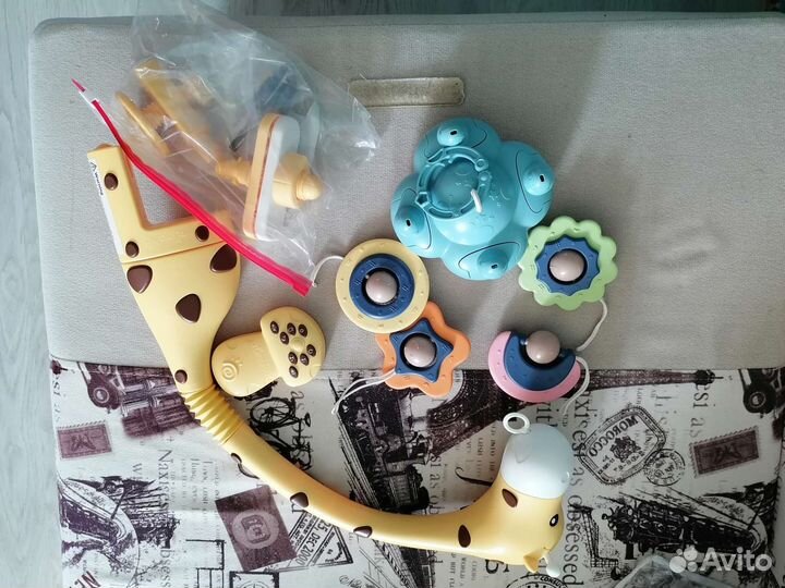 Мобиль в кроватку музыкальный