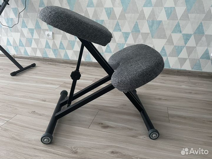 Компьютерный стул