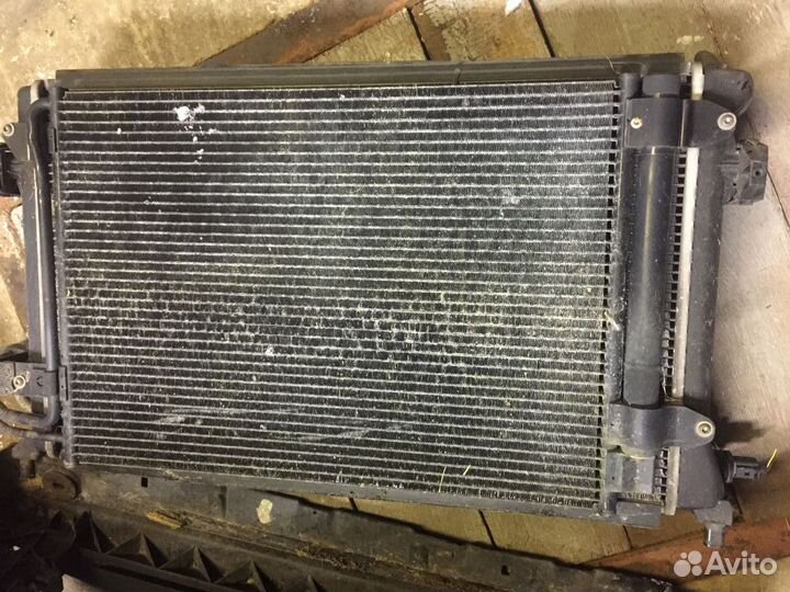 Радиатор кондиционера 1K0820411H VW Jetta Golf 5