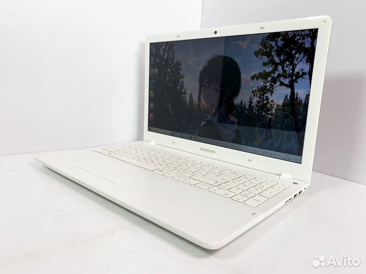 Ноутбук Samsung Core i5/6Gb/HDD 1000Gb