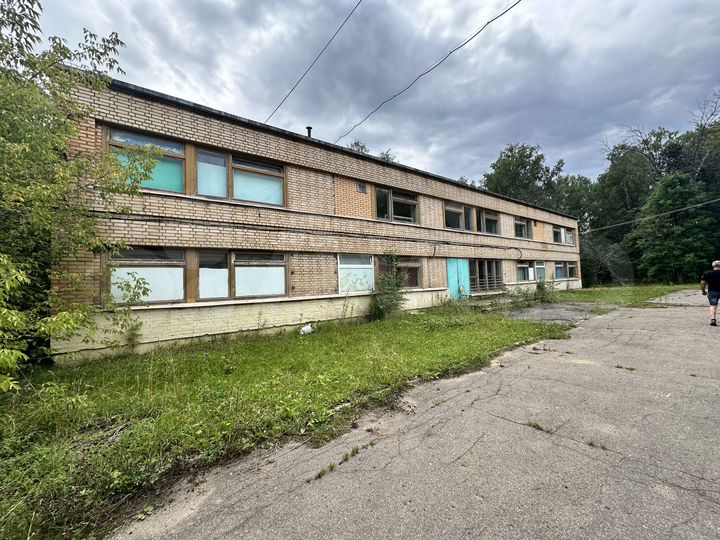 Здание, 620 м²
