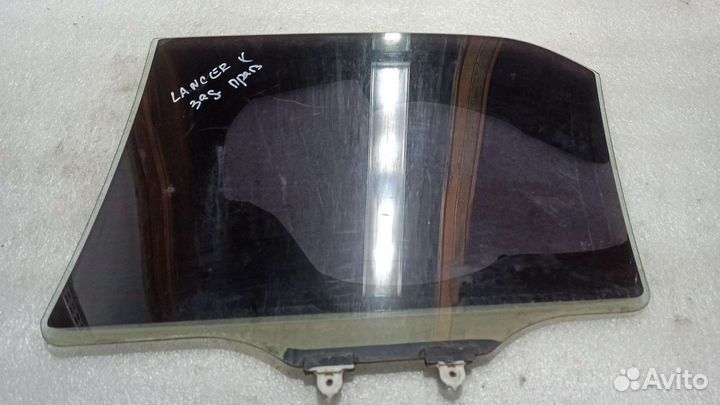 Стекло двери заднее правое Mitsubishi lancer 9