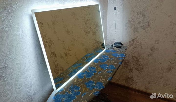 Зеркало для ванной комнаты