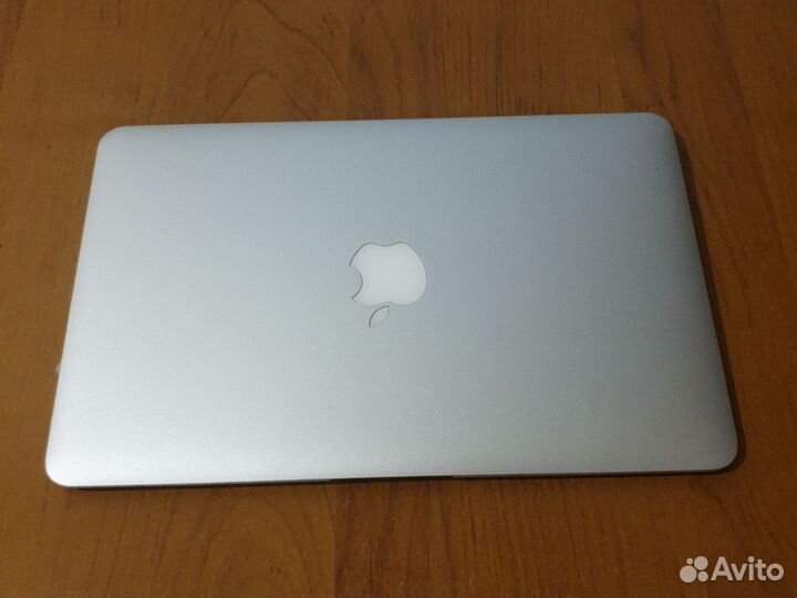 Apple MacBook Air 11 inch,2011