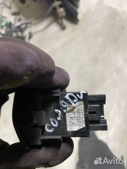 Кнопка открытия багажника hyundai sonata 5 nf