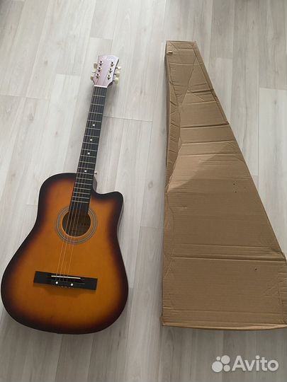 Классическая гитара 6ти струнная