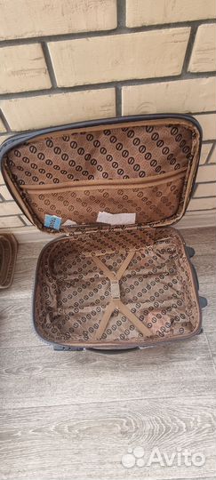 Чемодан на колесах бу