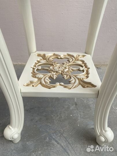 Подцветочник