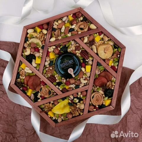 Подарочный набор из орехов