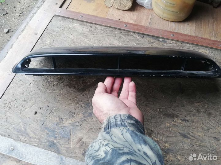 Ноздря капота subaru