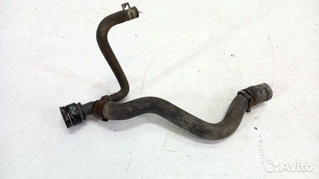 Патрубок системы охлождения Volkswagen Golf 4