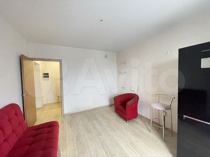 3-к. квартира, 83 м², 15/17 эт.