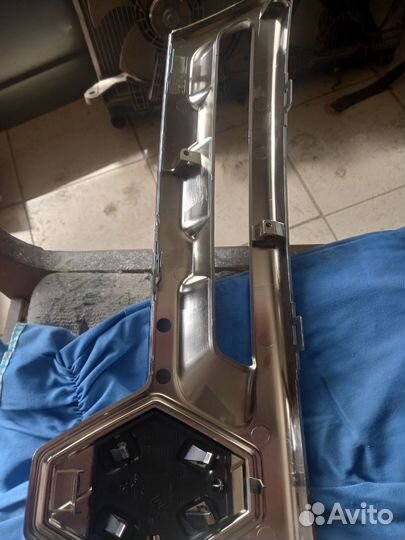 Решётка радиатора renault duster