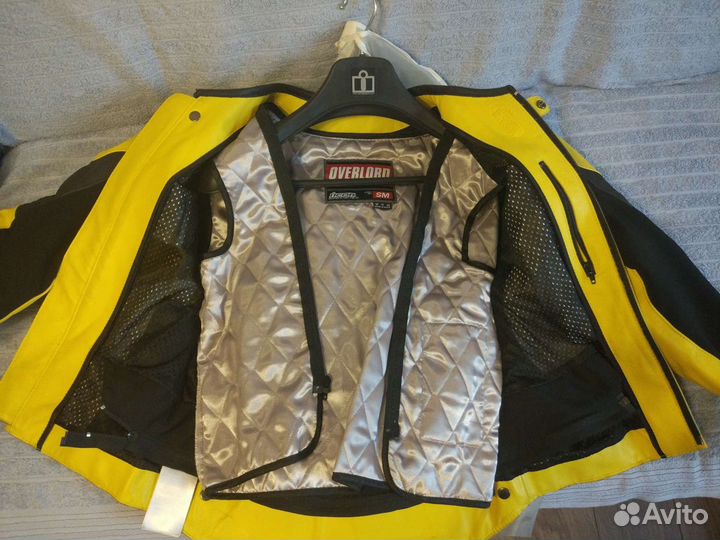 Кожанная мотокуртка Icon