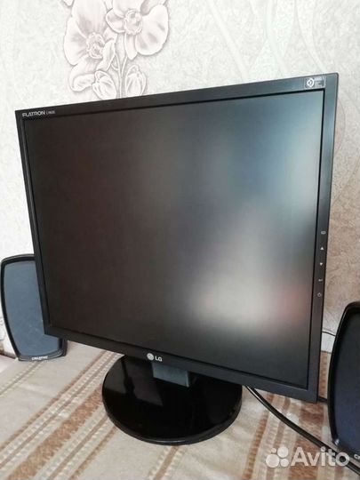 Монитор для компьютера LG flatron