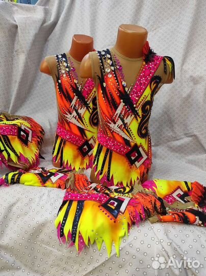 Групповые купальники для художественной гимнастики