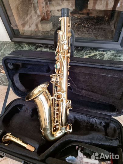 Саксофон альт Allora