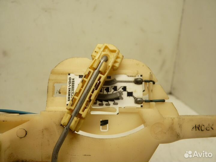 BMW 5 E39 1998 2.5 D датчик уровня топлива