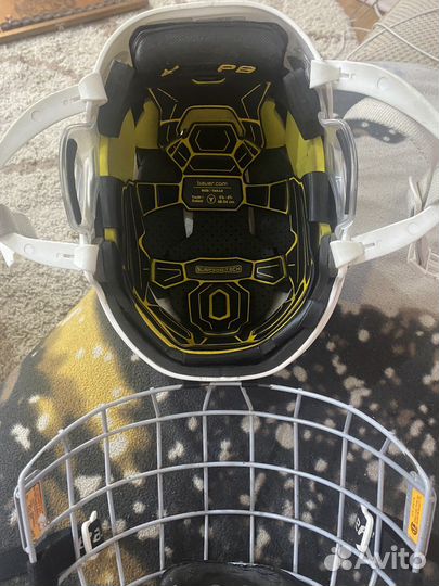 Хоккейный шлем bauer