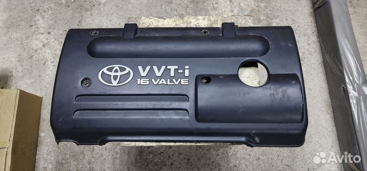 Накладка на клапаную крышку