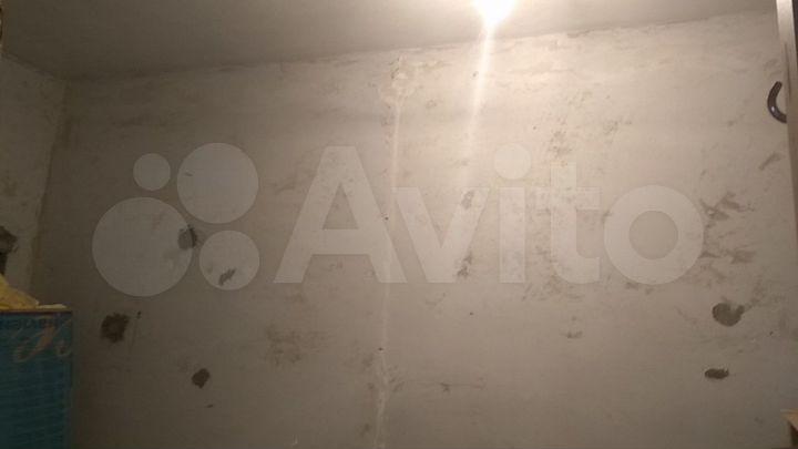 Доля в 3-к. квартире, 87,2 м², 1/1 эт.