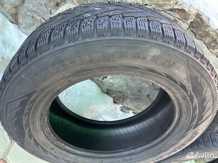 Nokian Tyres Hakkapeliitta R2 SUV 235/65 R17 108R