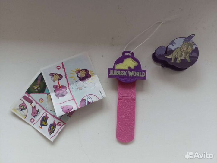 Коллекция из kinder joy парк юрского периода 2021