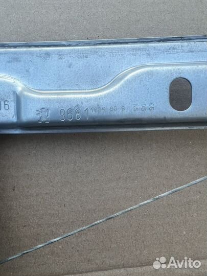 Стеклоподъемник передний левый Peugeot 207