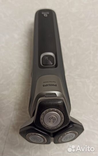 Электробритва Philips Series 5000 SkinIQ