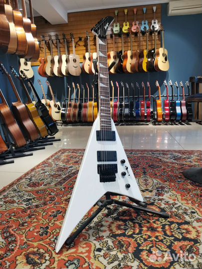 Электрогитара стрела