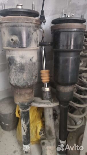 Стойка задняя правая