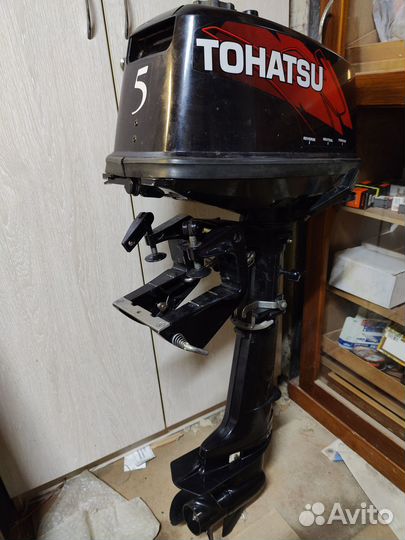 Подвесной лодочный мотор Tohatsu 5. 2х такт