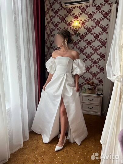 Свадебное платье