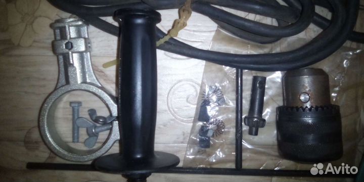 Электродрель двухскоростная