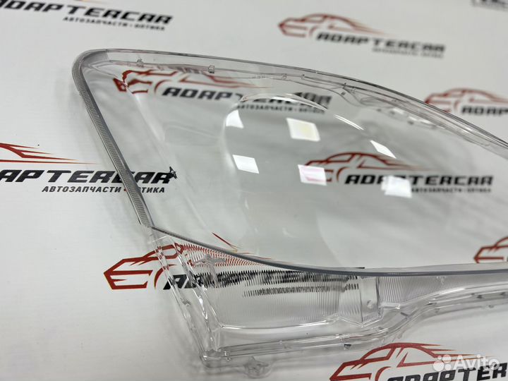 Стекло фары правое Lexus IS 2 2005-2010
