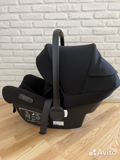 Автокресло Bugaboo Turtle Air 0+ с базой isofix