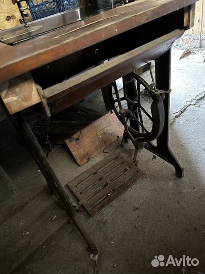 Швейная машинка