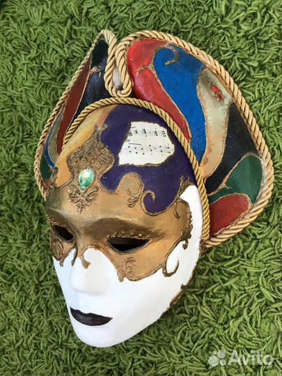 Венецианская карнавальная маска Дама