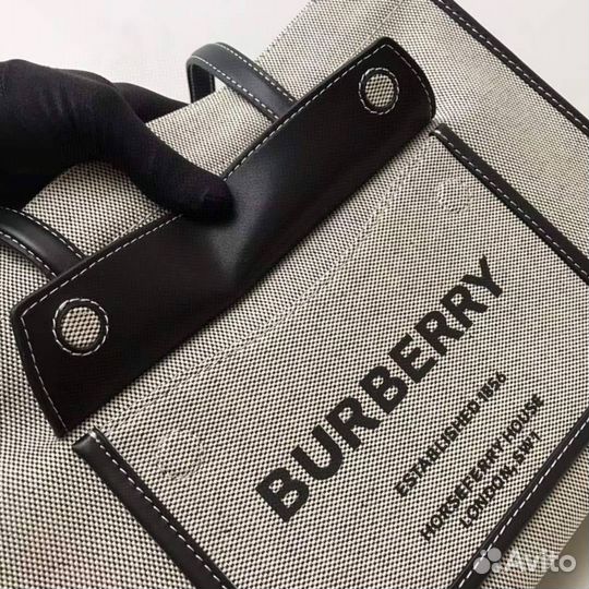 Женская сумка burberry