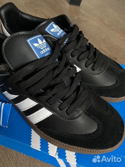 Кроссовки adidas