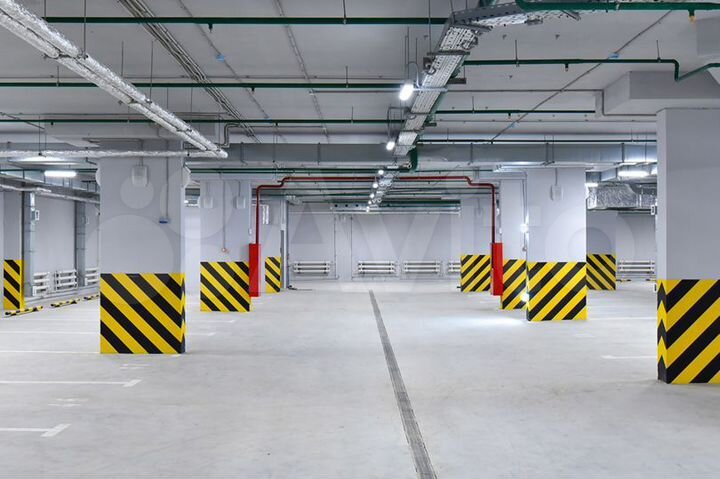 Машиноместо, 18 м²