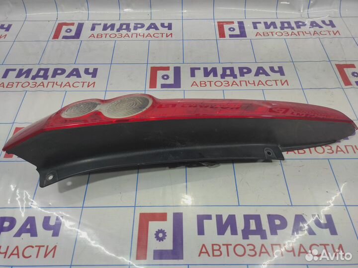 Фонарь задний левый Ford Fiesta (Mk VI) 1437626